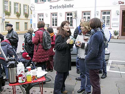 Frauen unterhalten ich