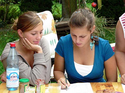 Lara Schenk und Helen Sander